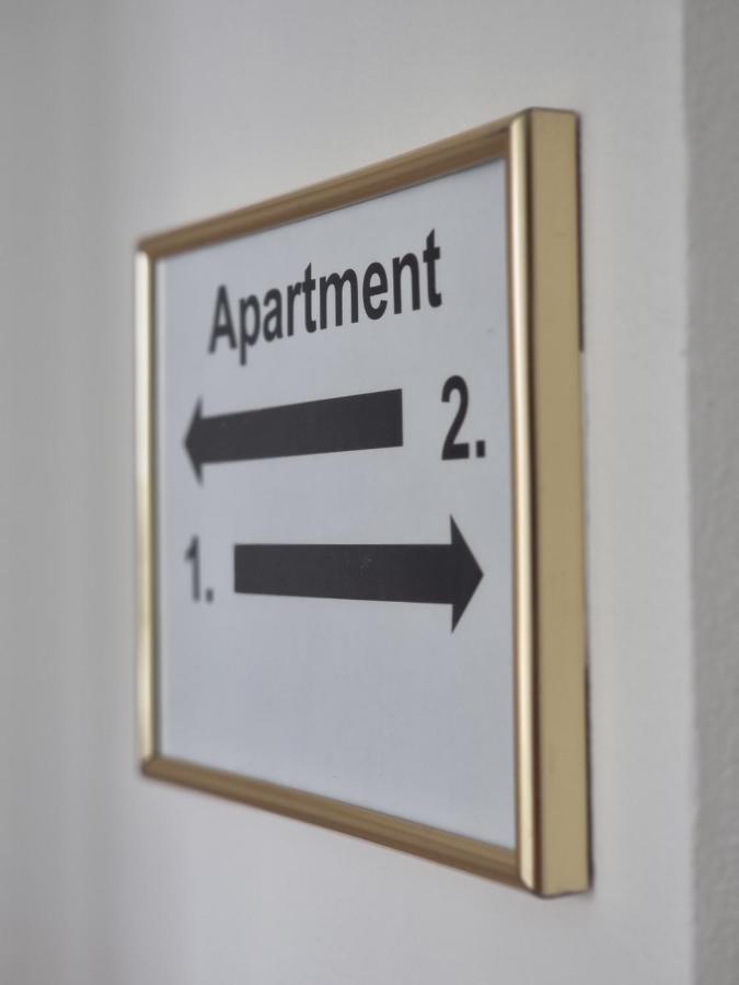 Modern & Cozy Apartment Near Hockey & Football Arena Bratislava Bagian luar foto